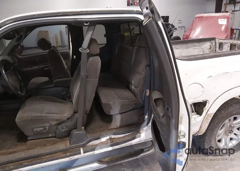 2004 Toyota Tundra Limited V8 z USA, uszkodzony, nr VIN 5TBRT38164S448428